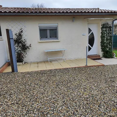 Hortensia Holiday home Salignac (Gironde)