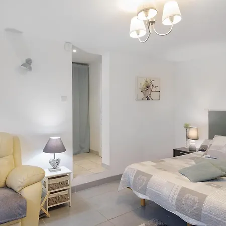 Holiday home Hortensia Salignac (Gironde)